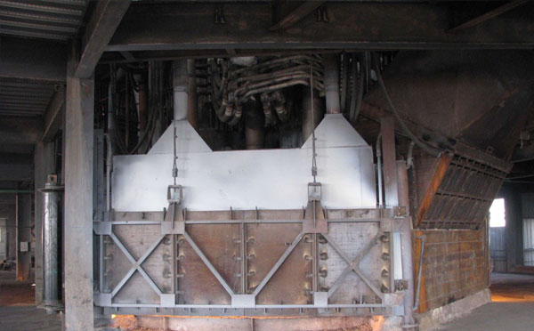 昆明铁合金冶炼电炉